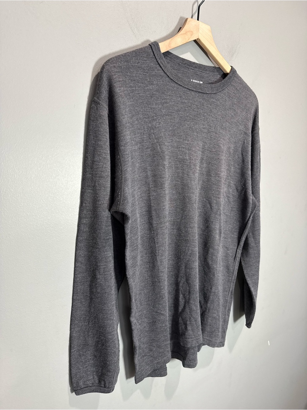 Minus33 Merino Wool Long Sleeve Crewneck Base Layer Gray Men’s L - Picture 4 of 9
